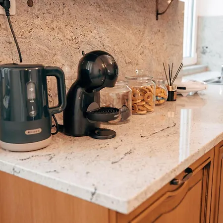 Nono Ban West Coast Сплит