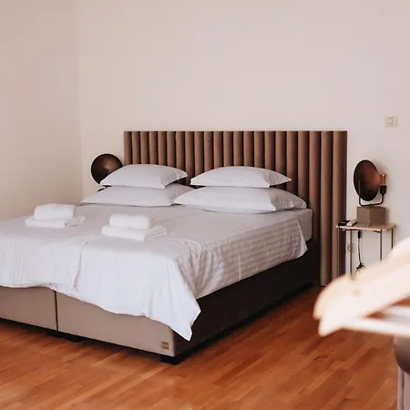 Апартаменты Nono Ban West Coast Сплит