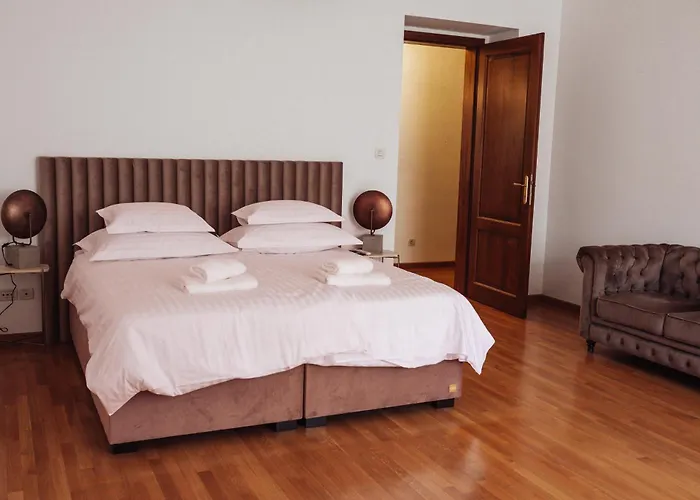 Nono Ban West Coast *